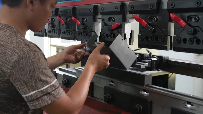 Precision multi-axis CNC bending machine forming metal structural components